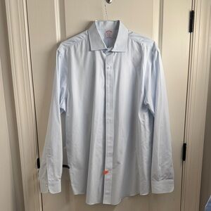 Brooks Brothers Light Blue Dress Shirt for Men Madison style